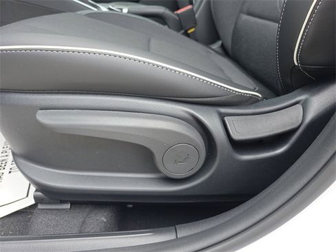 New 2025 Hyundai Venue Limited image 17