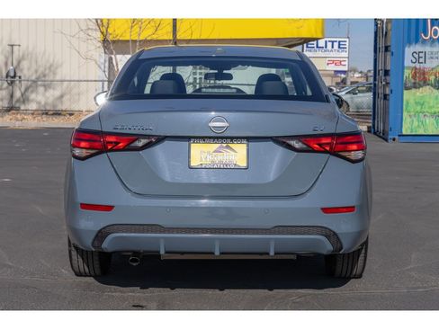 Used 2024 Nissan Sentra SV image 4