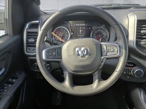 New 2026 RAM 1500 Express AWD/4WD image 29