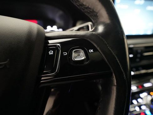 Used 2020 Lincoln Corsair AWD w/ Luxury Package image 19