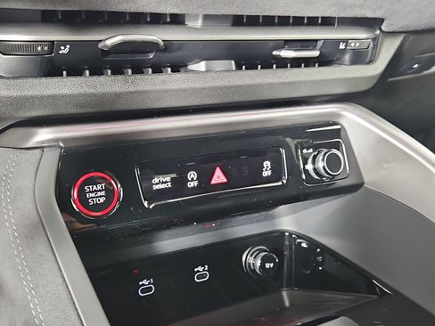 New 2026 Audi SQ5 Premium Plus AWD/4WD image 28