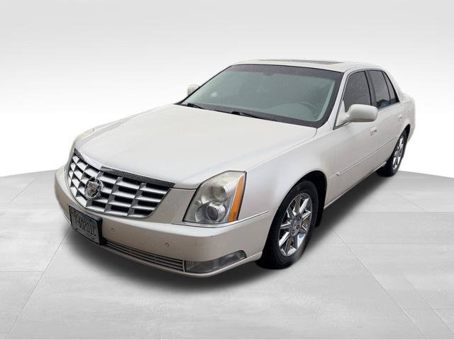 Used 2010 Cadillac DTS Luxury FWD image 5