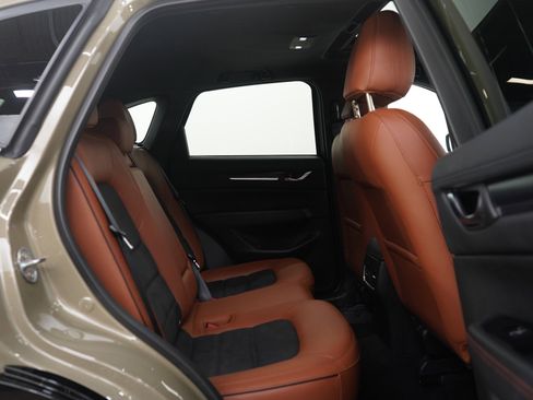 Used 2024 MAZDA CX-5 Carbon Edition image 12