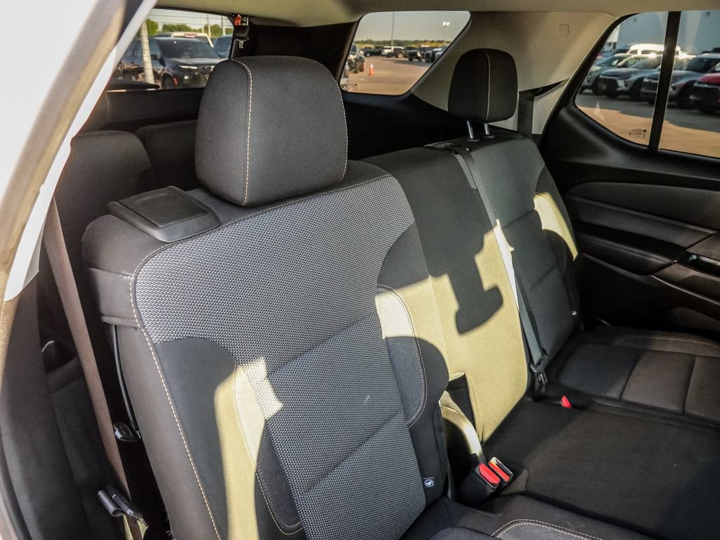 Used 2021 Chevrolet Traverse LT FWD image 23