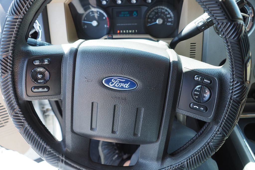 Used 2015 Ford F250 XLT w/ Camper Package AWD/4WD image 27