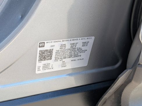 Certified 2023 GMC Terrain SLE FWD image 33