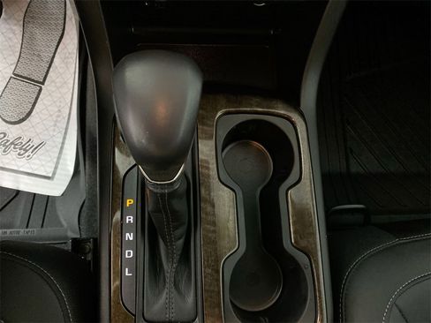 Used 2022 GMC Canyon Elevation w/ Elevation Premium Package image 19