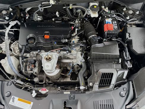 Certified 2023 Honda HR-V LX image 10
