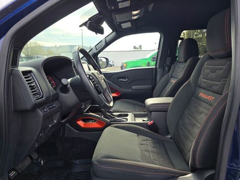 Used 2022 Nissan Frontier PRO-4X w/ Technology Package image 23