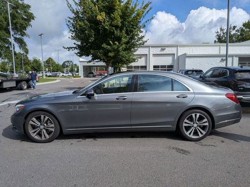 Used 2017 Mercedes-Benz S 550 4MATIC Sedan image 6