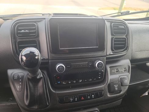 Used 2022 RAM ProMaster 2500 w/ Driver Convenience Group image 15