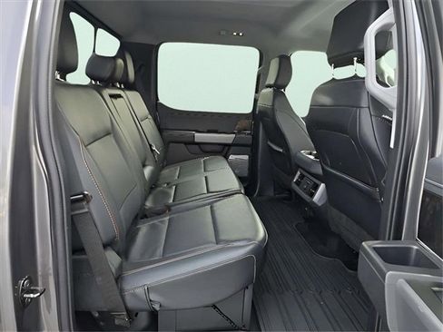 Used 2023 Ford F250 Lariat w/ Chrome Package image 11