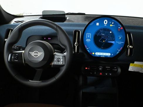 Used 2025 MINI Cooper Countryman S w/ Comfort Package Max image 17