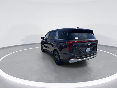 New 2026 Kia Carnival FWD image 6