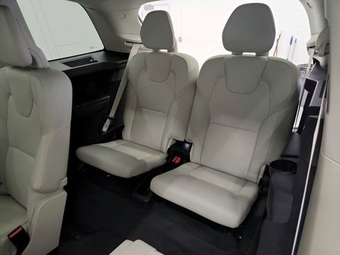 Used 2024 Volvo XC90 B6 Plus AWD/4WD image 33