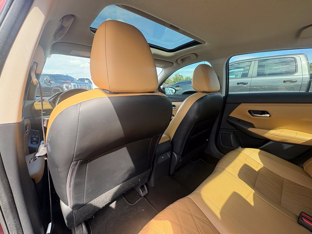 Used 2023 Nissan Sentra SV w/ SV Premium Package FWD image 26
