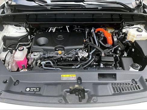 Used 2022 Toyota Highlander LE image 22