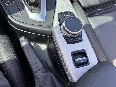 Used 2018 BMW 230i Convertible w/ M Sport Package RWD image 25