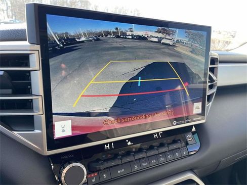 Used 2023 Toyota Tundra Limited image 29