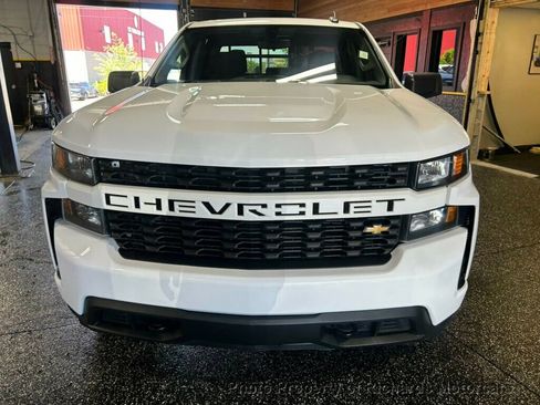 Used 2021 Chevrolet Silverado 1500 Custom AWD/4WD image 7