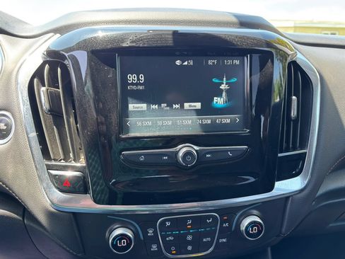 Used 2018 Chevrolet Traverse LT FWD image 8