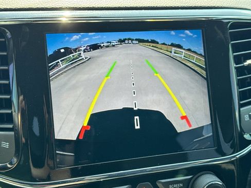 Used 2022 Jeep Grand Cherokee Laredo X RWD image 17