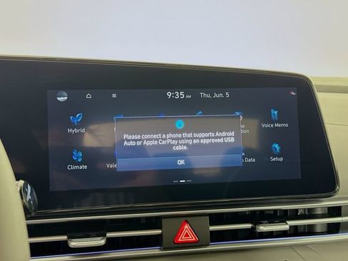 New 2025 Hyundai Elantra SEL FWD image 21