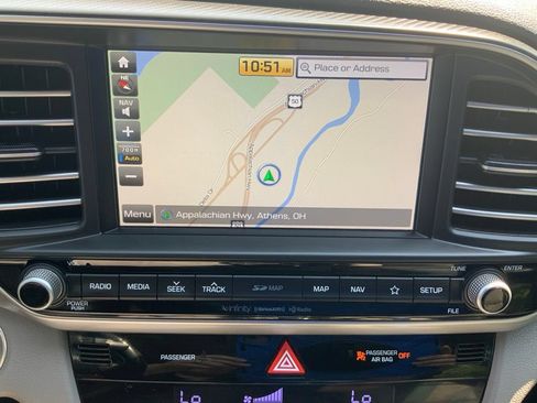 Used 2019 Hyundai Elantra Limited w/ Ultimate Package 02 FWD image 2