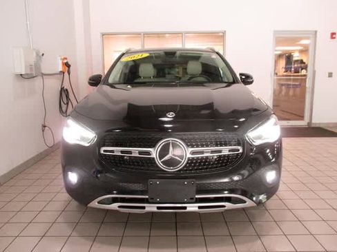 Used 2021 Mercedes-Benz GLA 250 4MATIC image 2