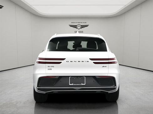 New 2026 Genesis GV70 2.5T AWD/4WD image 13