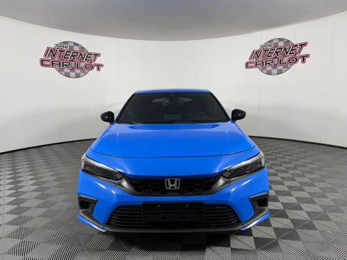 Used 2023 Honda Civic Sport image 2