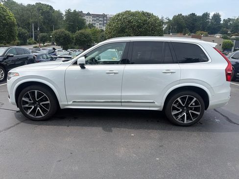 Certified 2024 Volvo XC90 B6 Ultimate w/ Lounge Package AWD/4WD image 3