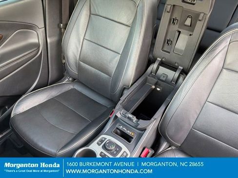 Used 2020 GMC Terrain Denali w/ Denali Premium Package AWD/4WD image 30