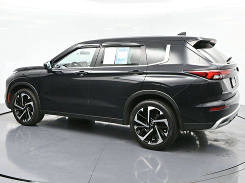 Used 2022 Mitsubishi Outlander SE image 5