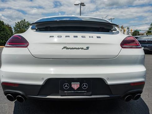 Used 2016 Porsche Panamera S RWD image 6