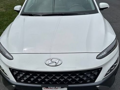 Used 2022 Hyundai Kona Limited AWD/4WD image 1