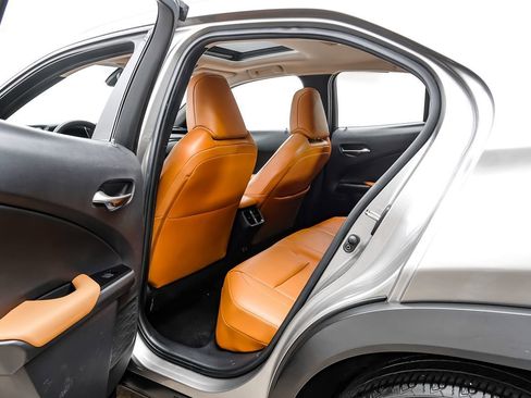 Used 2019 Lexus UX 200 w/ Premium Package FWD image 45