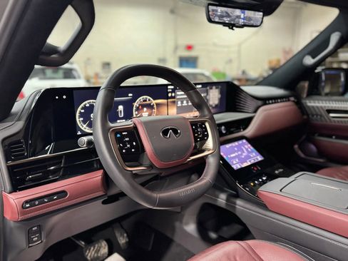 Used 2025 INFINITI QX80 Autograph w/ Premium Cargo Package image 13