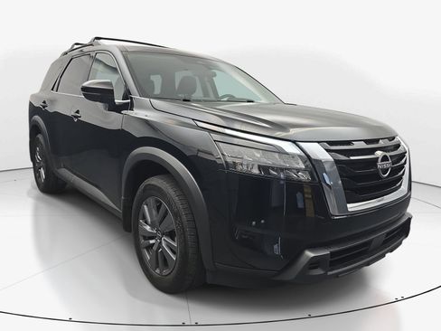 Used 2024 Nissan Pathfinder SV w/ SV Premium Package image 1