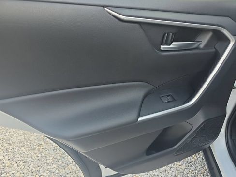 Certified 2025 Toyota RAV4 XLE AWD/4WD image 14