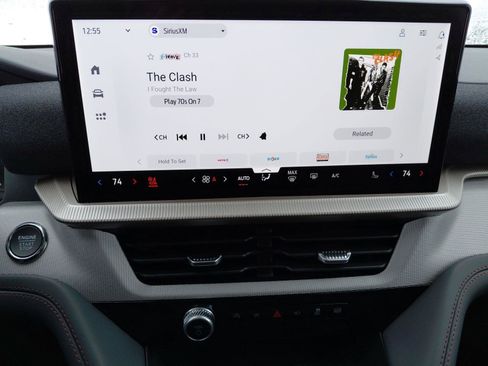 New 2026 Ford Explorer Active w/ Active Comfort Package image 36