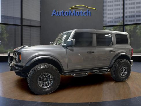 Used 2025 Ford Bronco 4-Door image 6