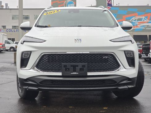 Used 2024 Buick Encore GX Sport Touring image 15