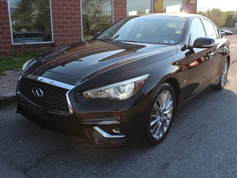 Used 2019 INFINITI Q50 Luxe w/ Essential Package (3.0T Luxe) AWD/4WD image 2