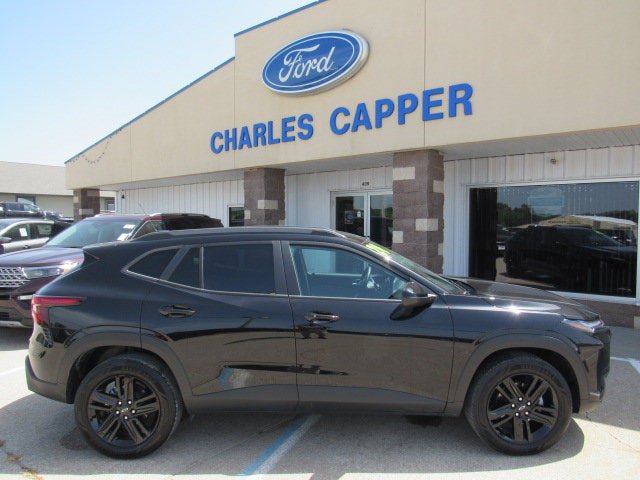 Used 2024 Chevrolet Trax ACTIV w/ Sunroof Package FWD image 4