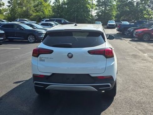 Used 2020 Buick Encore GX Preferred w/ Cold Weather Comfort Package AWD/4WD image 5