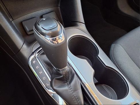 Used 2016 Chevrolet Cruze LT image 18