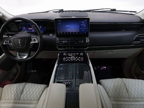 Used 2023 Lincoln Navigator L Black Label image 90