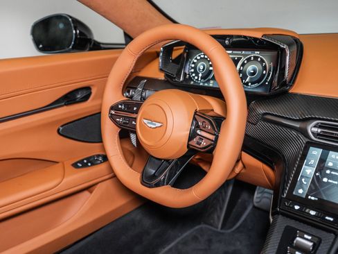 New 2026 Aston Martin V8 Vantage Coupe image 19