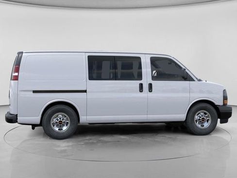New 2026 GMC Savana 2500 RWD image 5